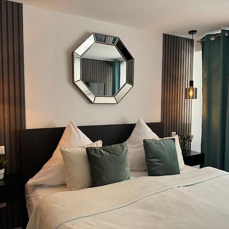 Prime Host Dream Apartman Karlsruhe Kültér fotó