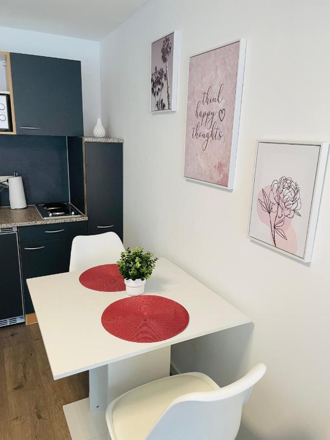 Prime Host Dream Apartman Karlsruhe Kültér fotó